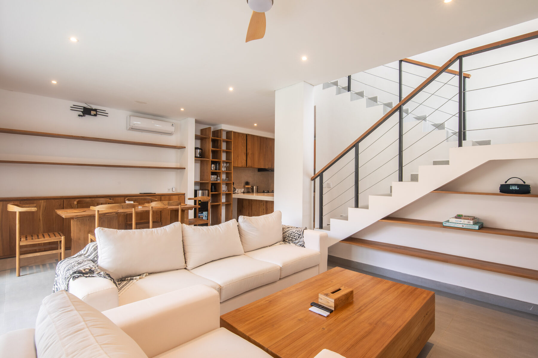 Villa 1 — salón